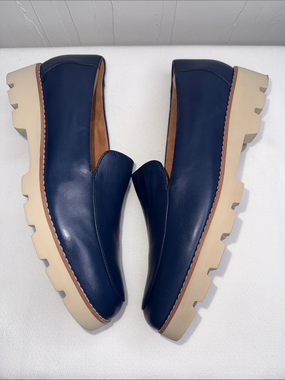 Vionic Kensley Navy Leather Loafers - Picture 5 of 8
